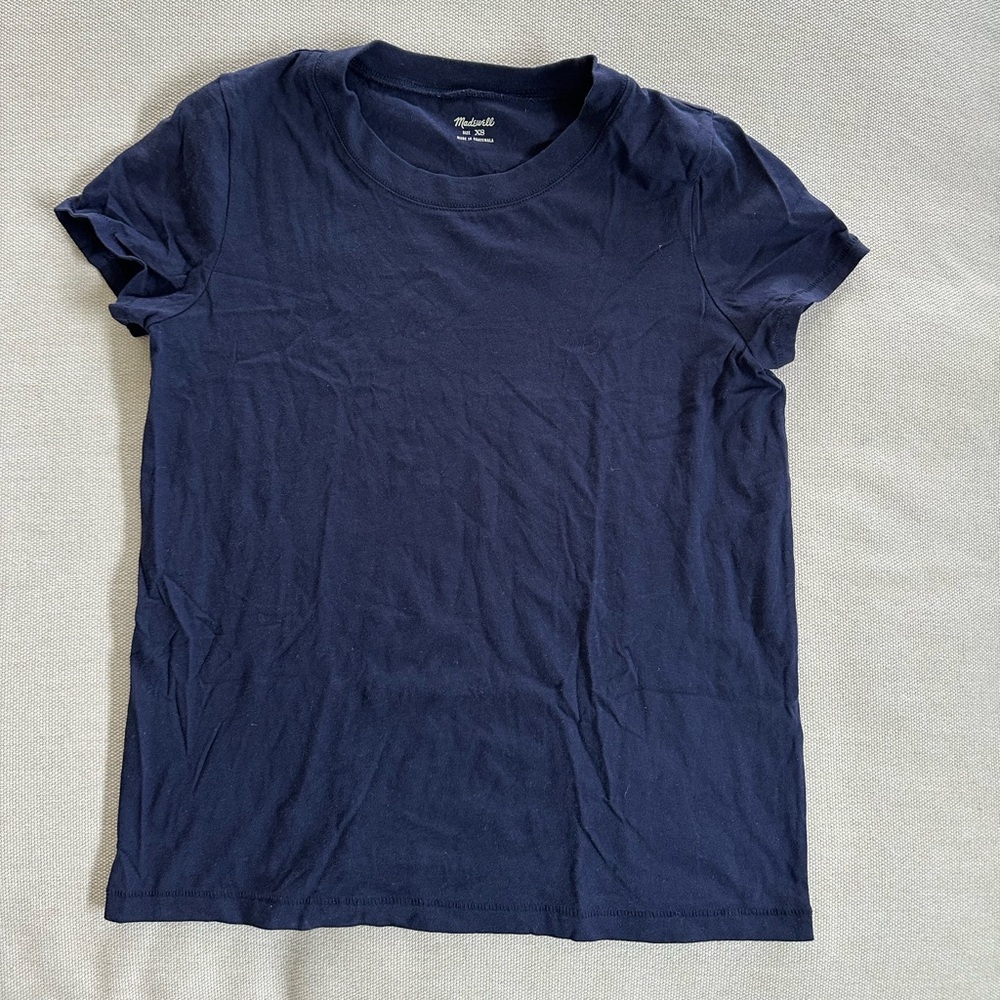 Madewell Navy Blue t-shirt